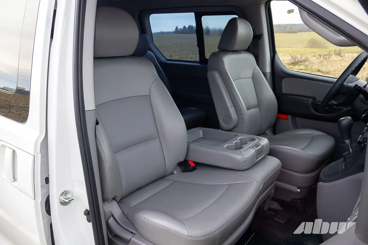 «Буханка» по-корейски: тест подержанного Hyundai Grand Starex