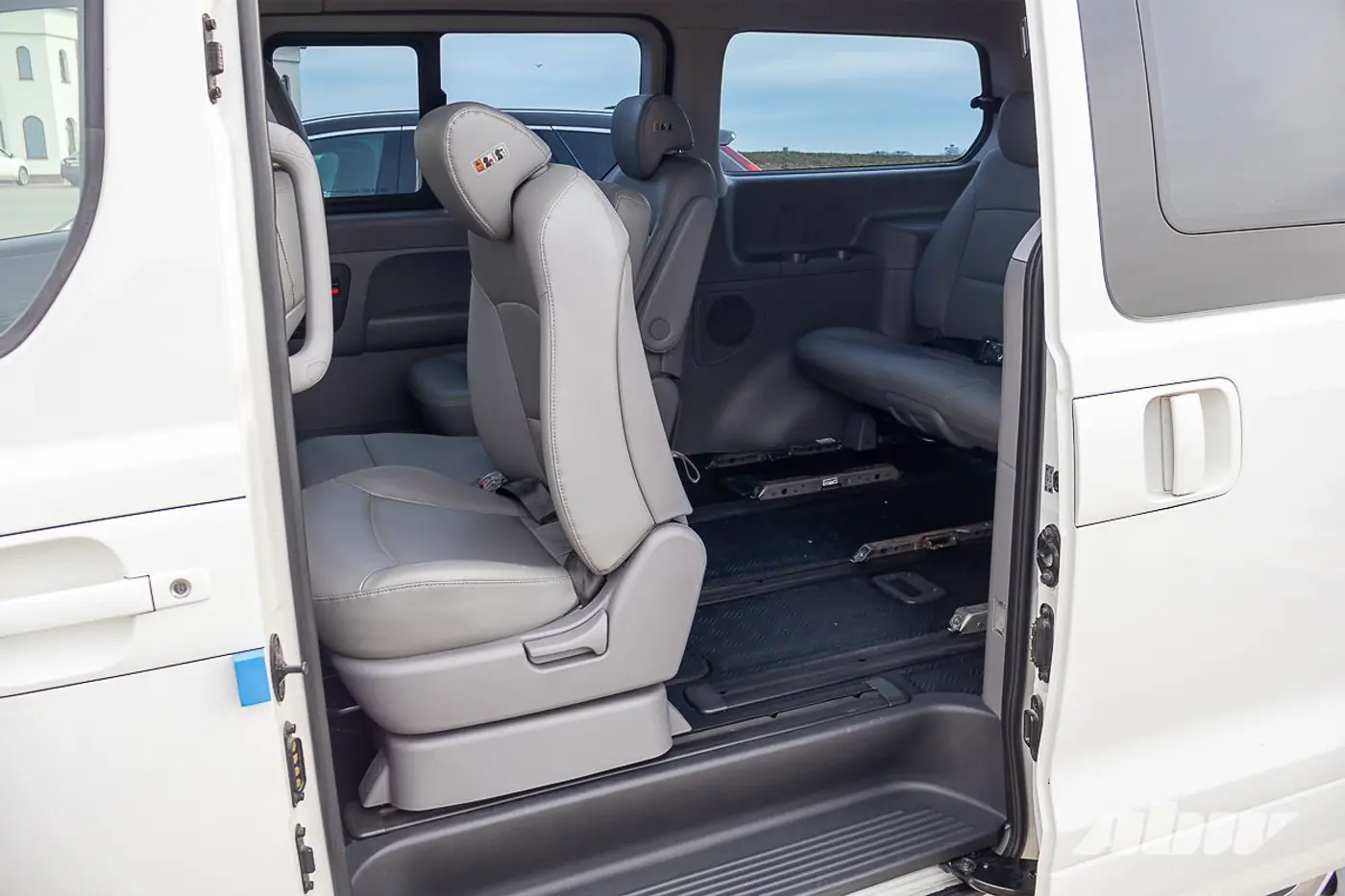 «Буханка» по-корейски: тест подержанного Hyundai Grand Starex