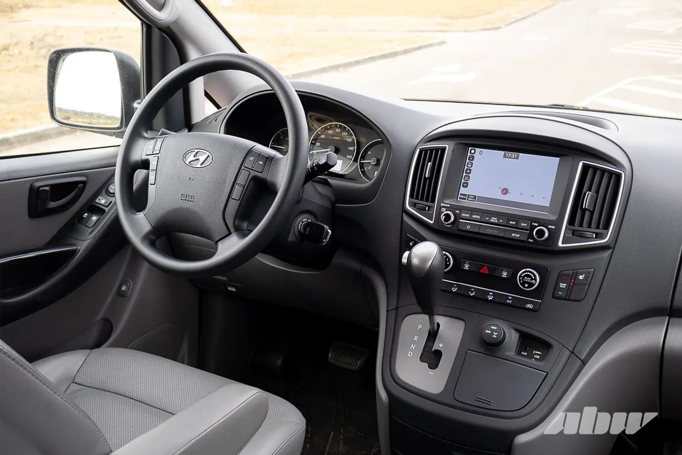 «Буханка» по-корейски: тест подержанного Hyundai Grand Starex