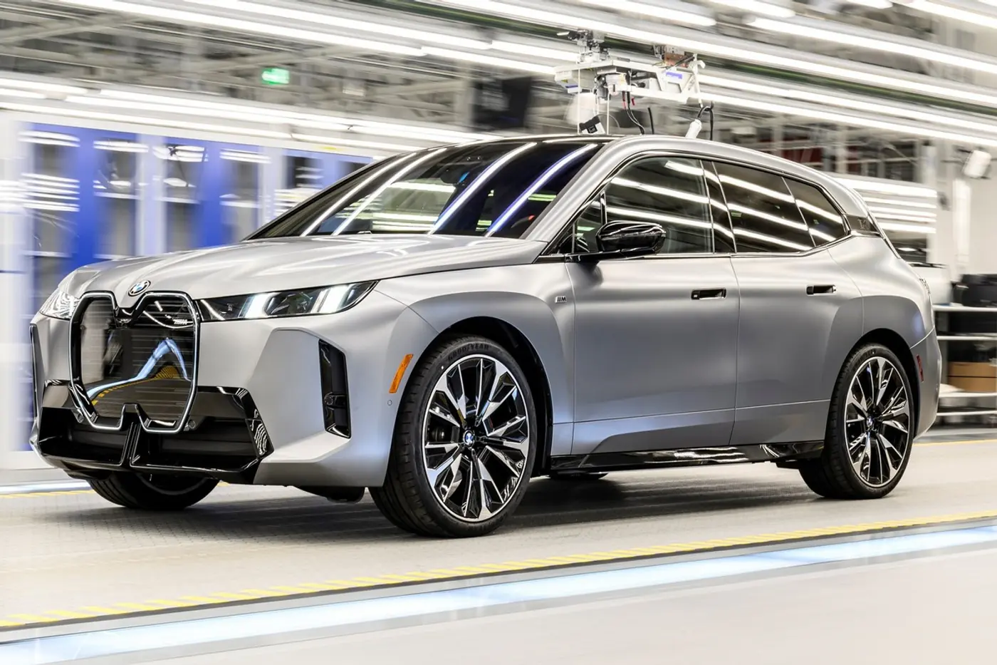 BMW начала выпуск нового iX – самого дальнобойного в портфолио бренда
