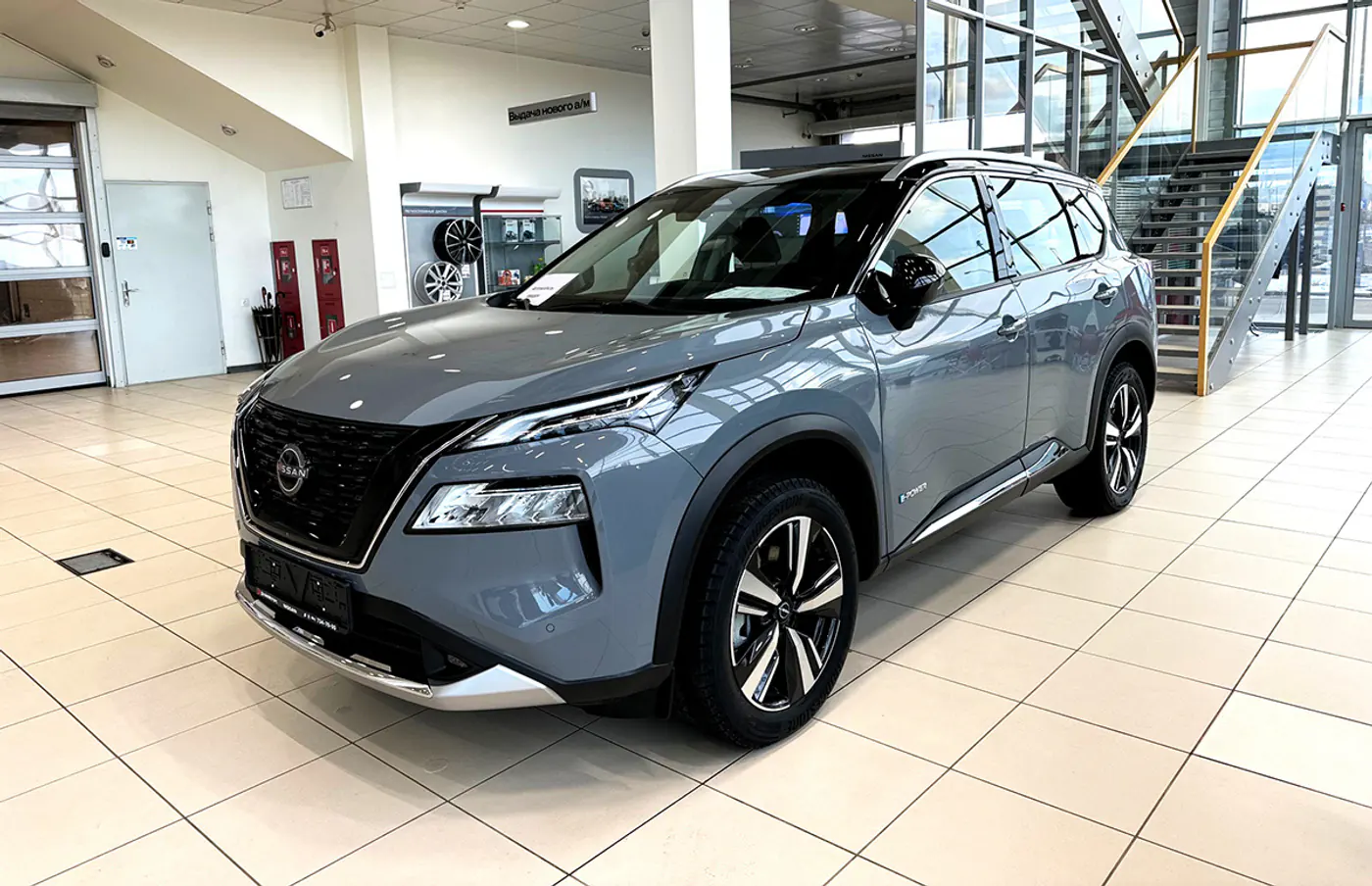 Белорусы разбирают гибриды Nissan X-Trail за 99 900 рублей. Успейте, пока те не подорожали