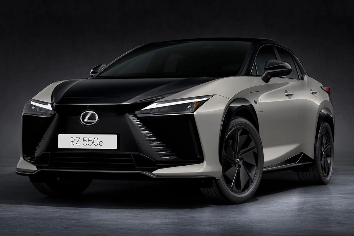 Обновленный кроссовер Lexus RZ получил руль «по проводам»