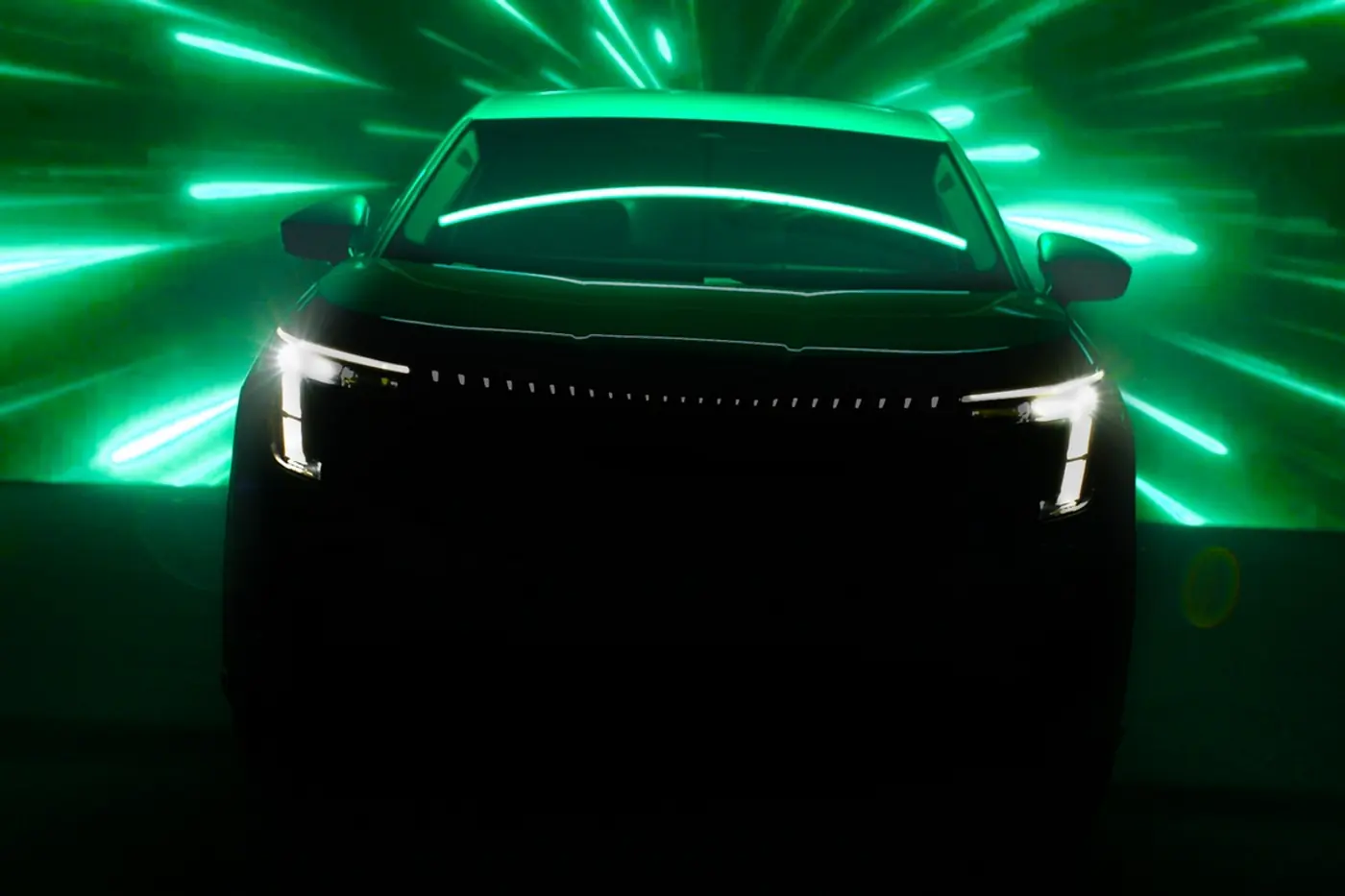 Skoda показала тизеры большого электрического кроссовера