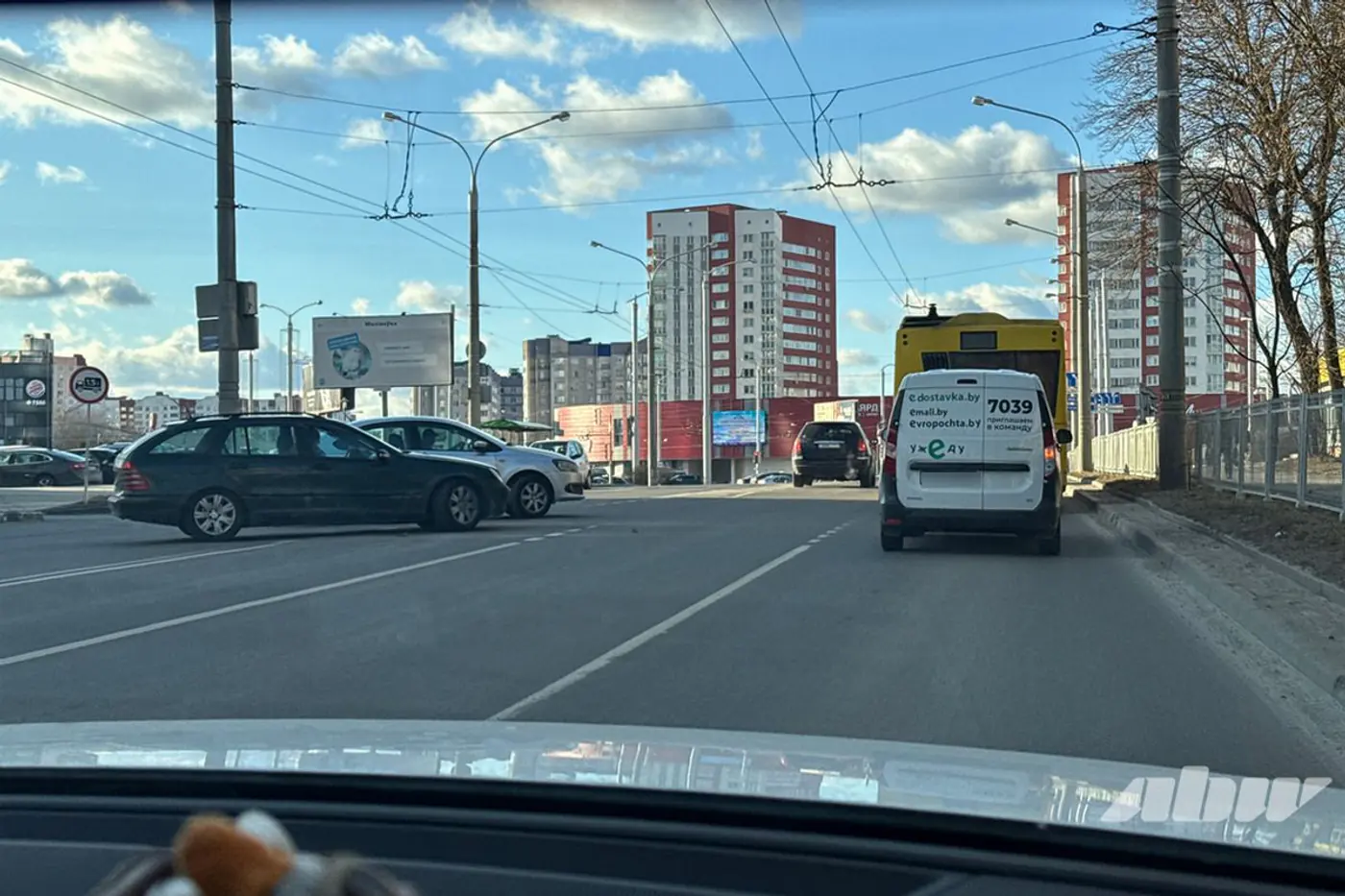 «Недержание» дистанции: проверяем, как быстрее ехать в городских условиях