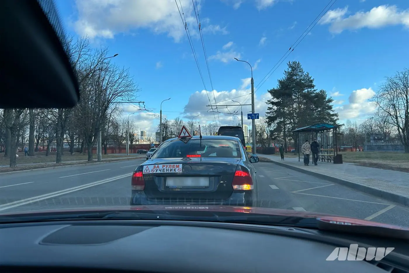 «Недержание» дистанции: проверяем, как быстрее ехать в городских условиях