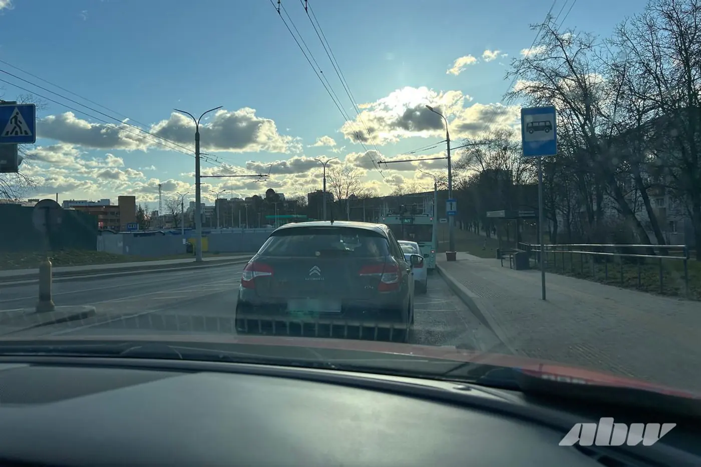 «Недержание» дистанции: проверяем, как быстрее ехать в городских условиях