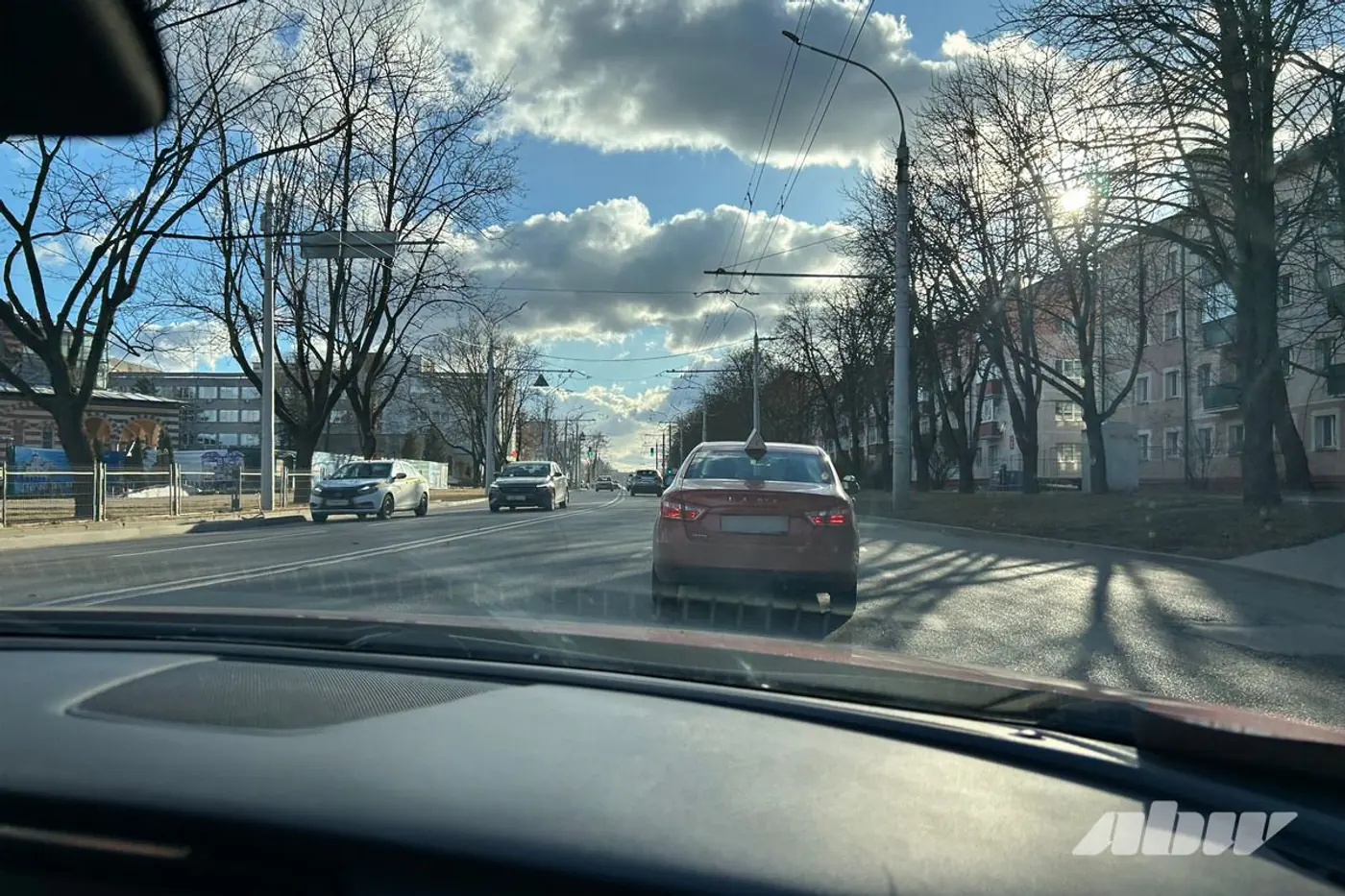 «Недержание» дистанции: проверяем, как быстрее ехать в городских условиях