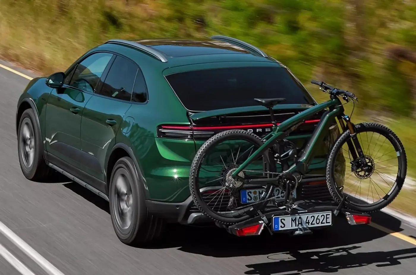 Porsche обновила линейку фирменных электробайков