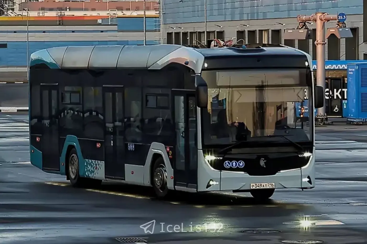 Футуристические электробусы от КАМАЗа проходят обкатку в Москве