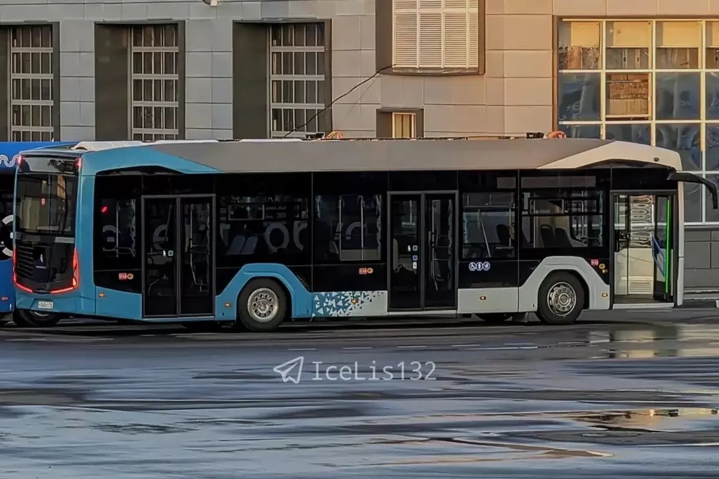 Футуристические электробусы от КАМАЗа проходят обкатку в Москве
