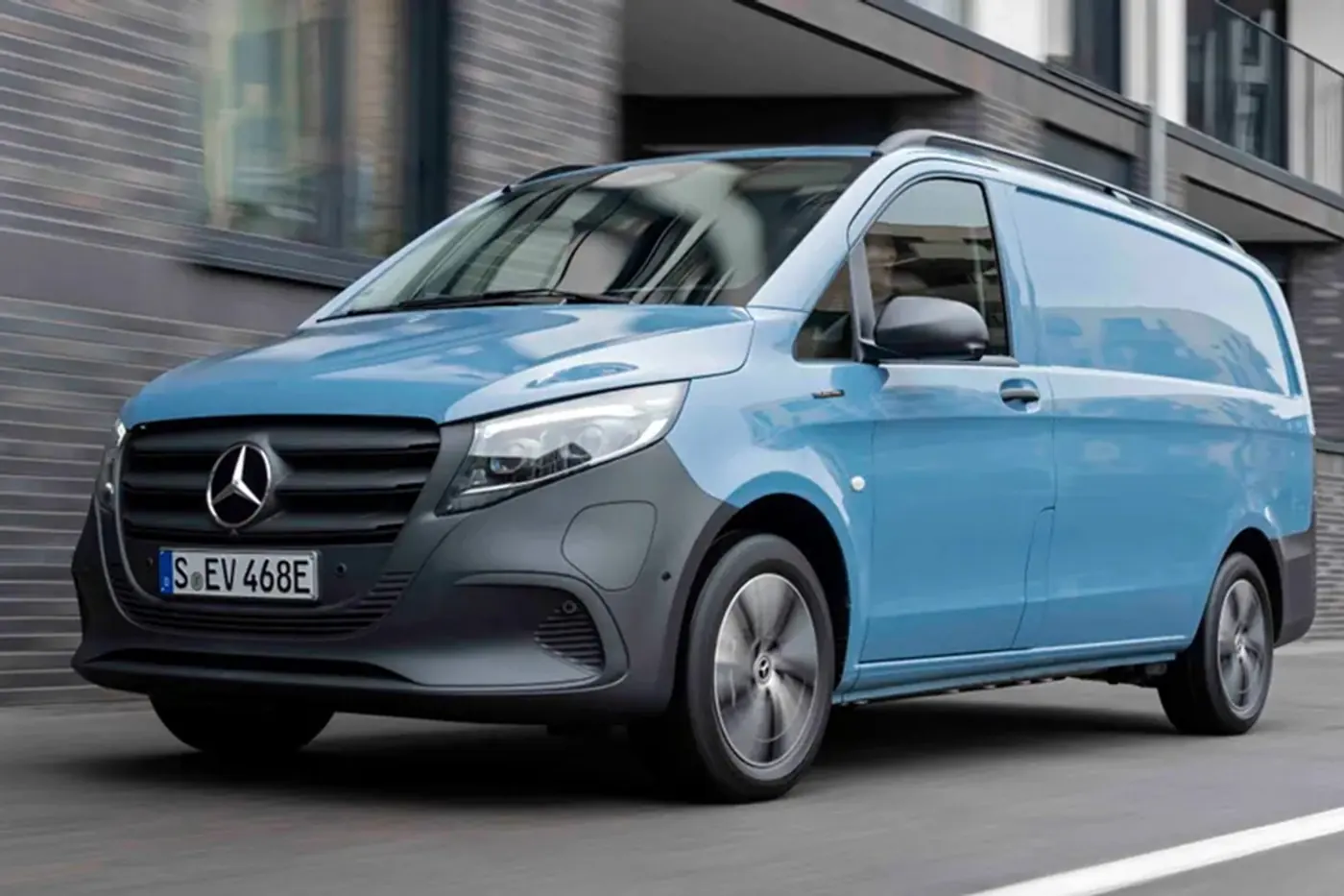 Mercedes почти удвоил запас хода фургона eVito до 480 км