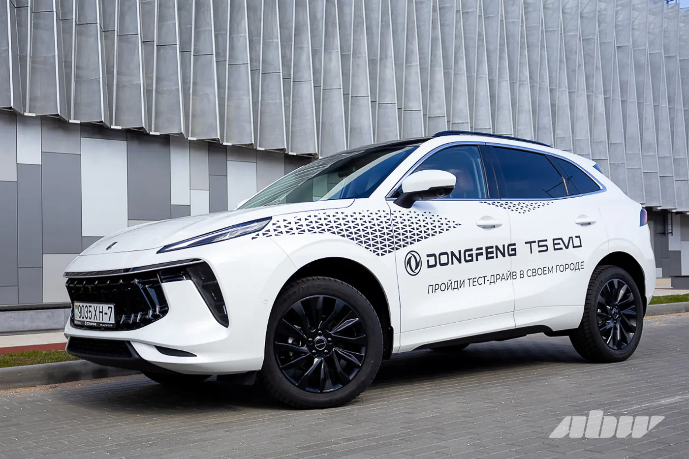 Тест-драйв Dongfeng T5 Evo: что скрывает эффектная обертка