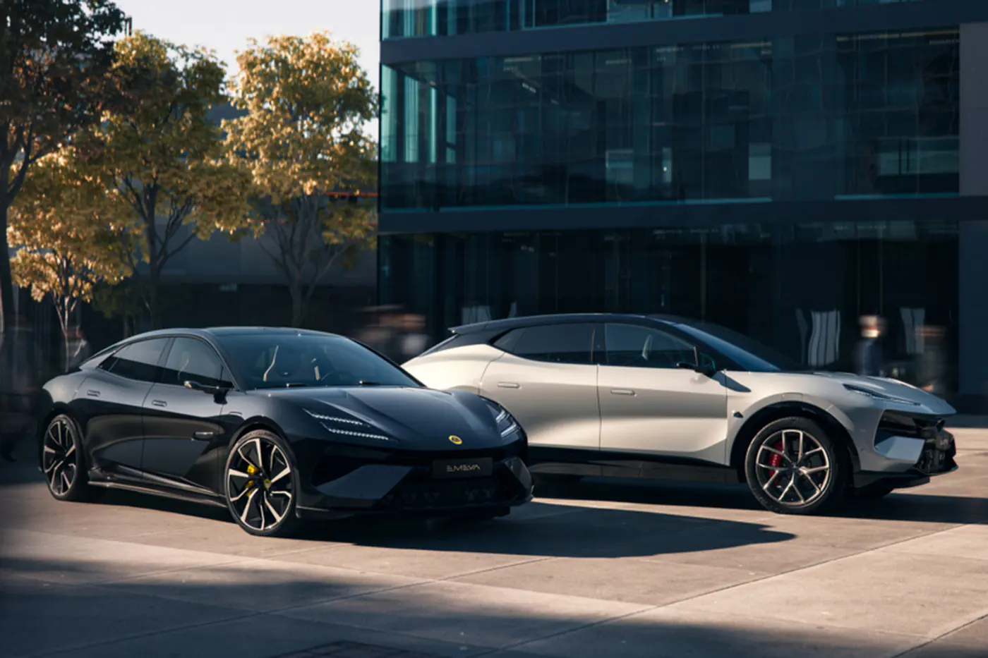 Lotus упорядочила названия электрокаров Eletre и Emeya