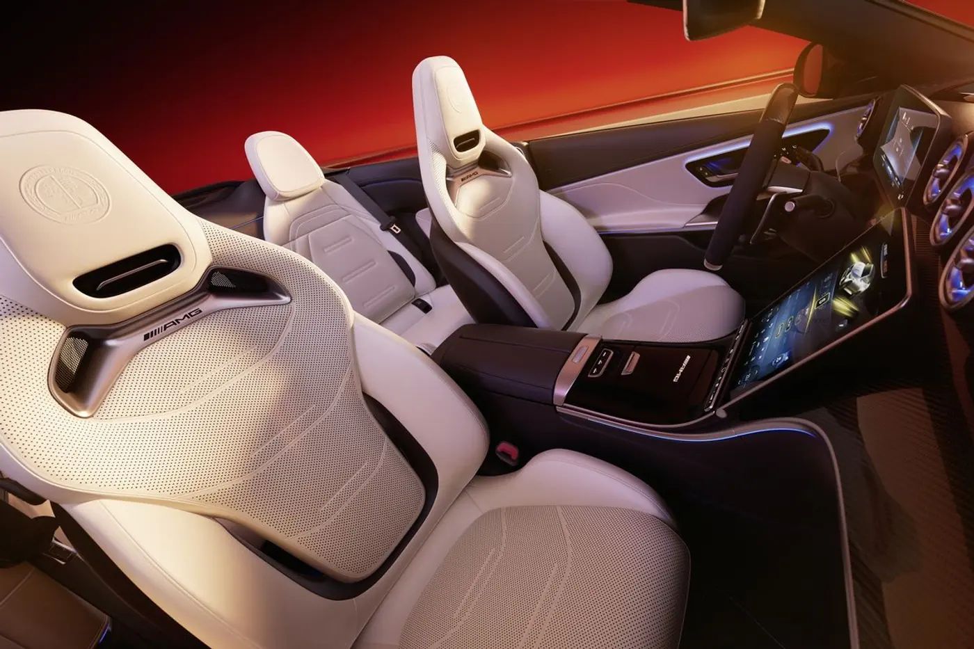 Mercedes: небольшое обновление S-класса и спецверсия для CLE
