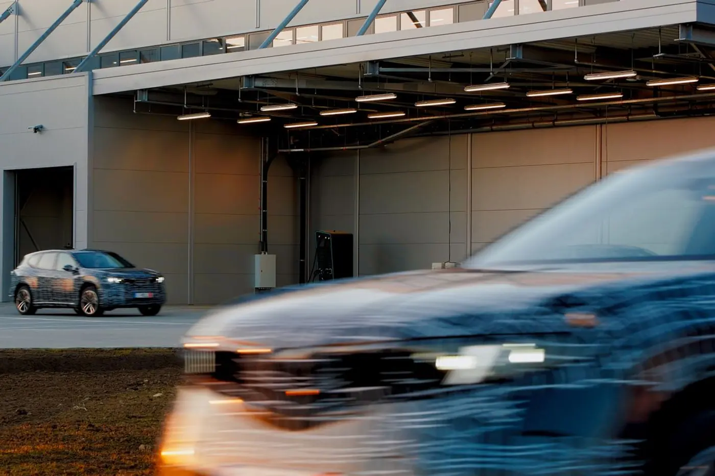 «Новый класс» электромобилей от BMW: 800 вольт и суперкомпьютеры