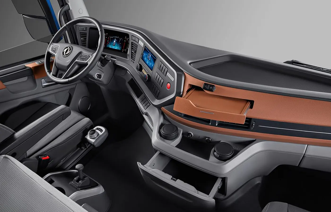 Dongfeng Trucks объявил специальные условия для Беларуси. Тягачи по ценам завода