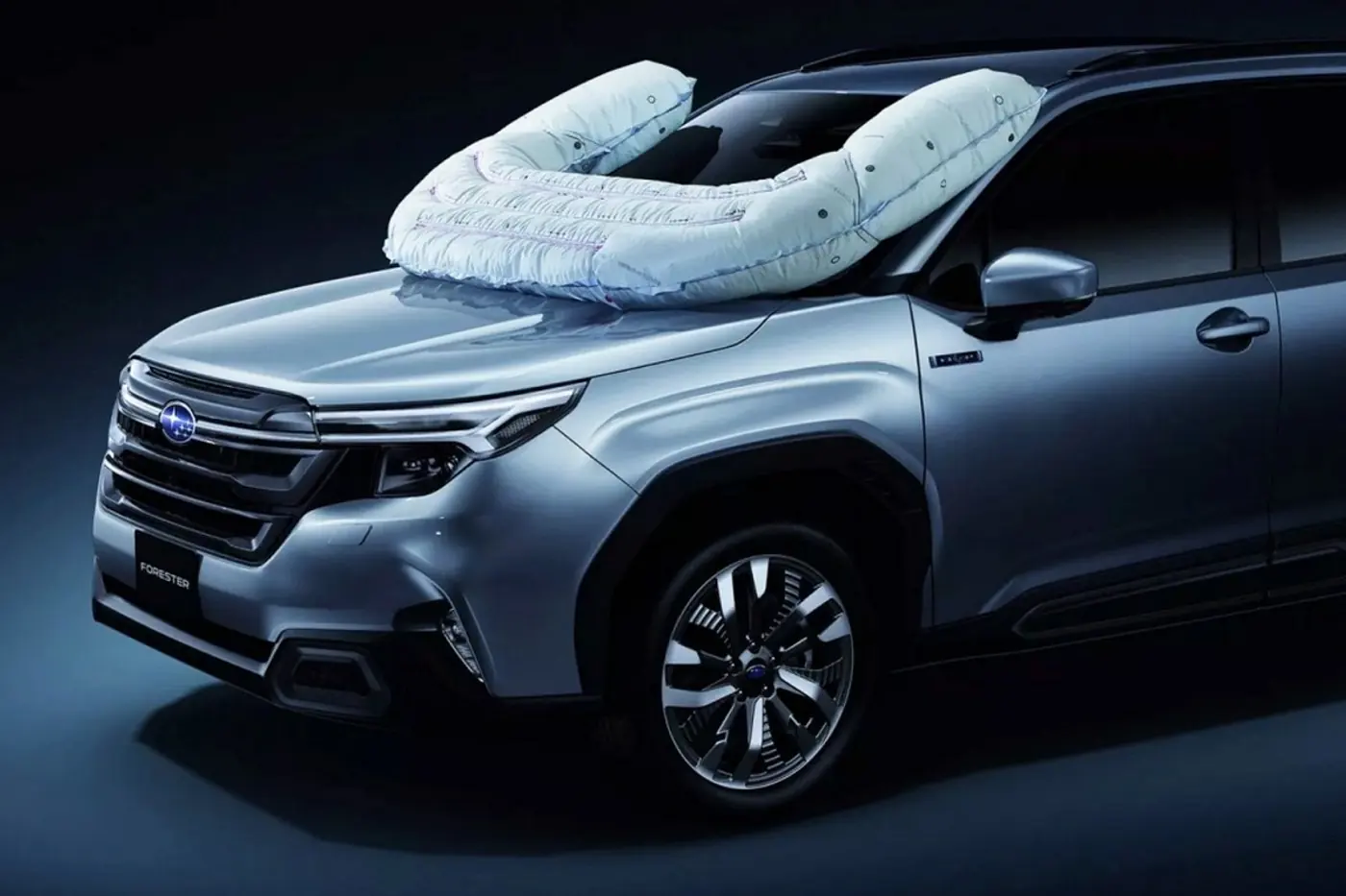 Subaru оснастила Forester первой в мире подушкой безопасности для велосипедистов