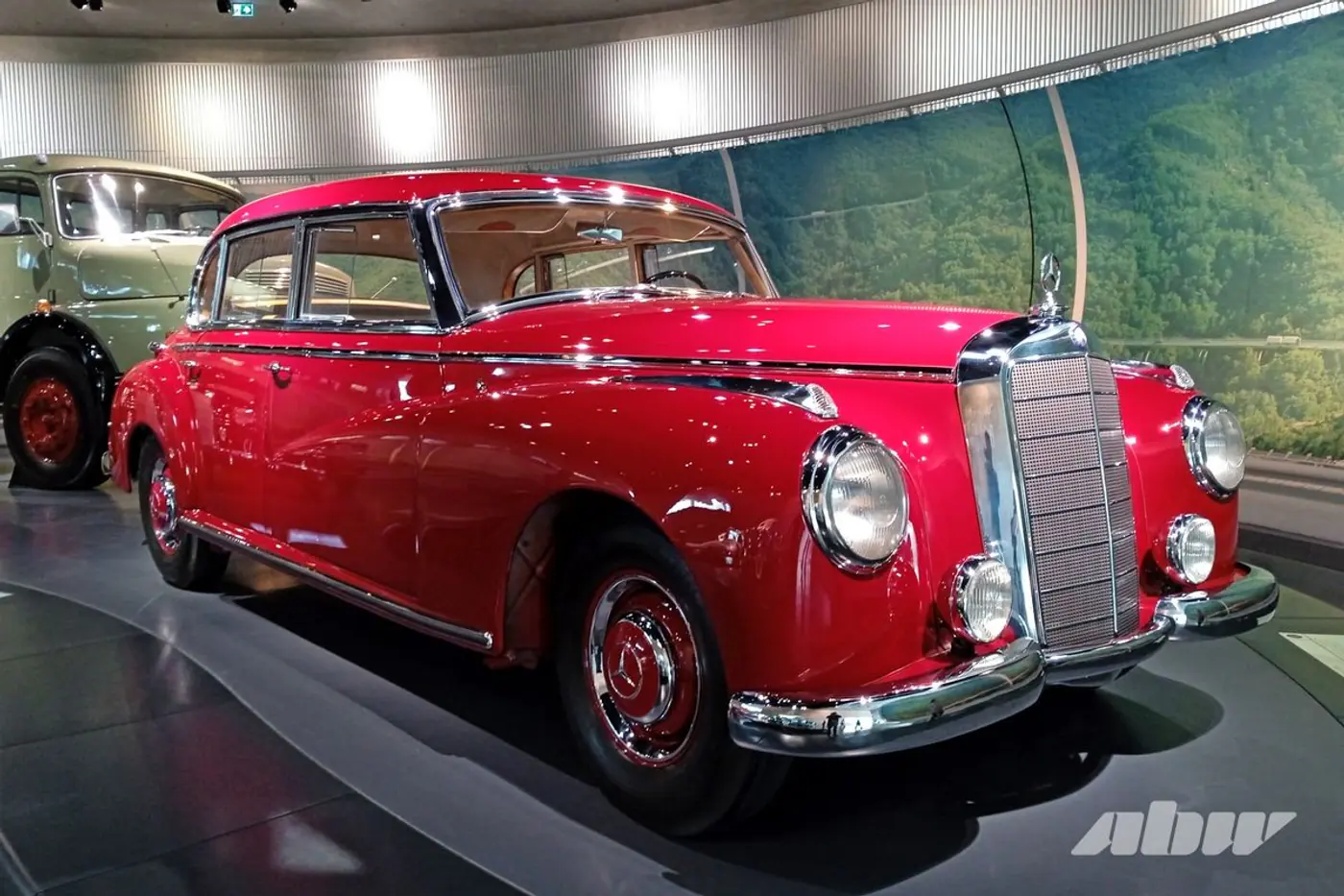 Запах Mercedes. Экскурсия по музею марки в Штутгарте: часть вторая