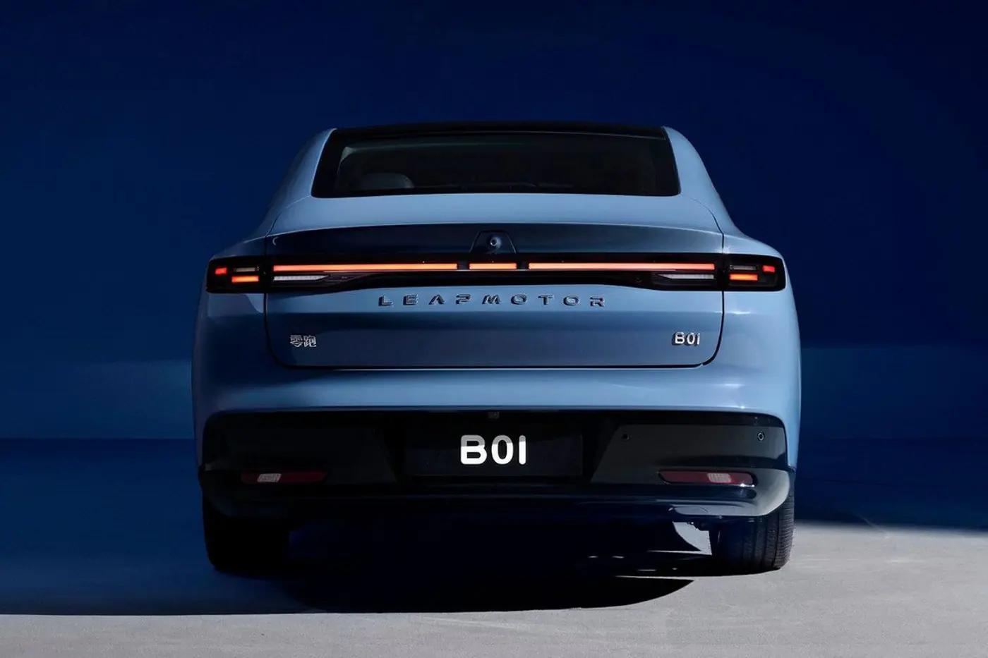 Компания Leapmotor представила новый электрический седан B01