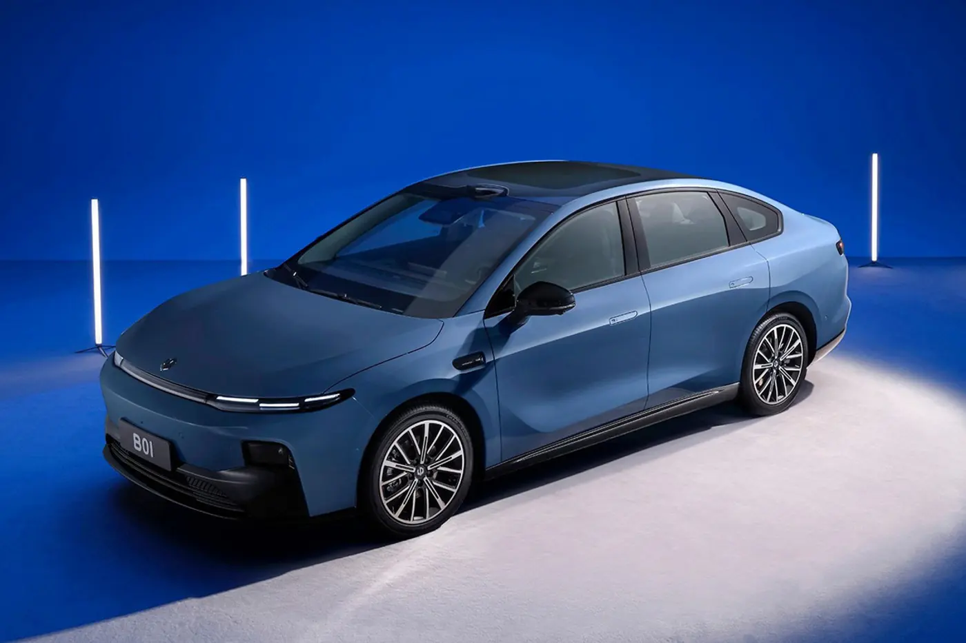 Компания Leapmotor представила новый электрический седан B01