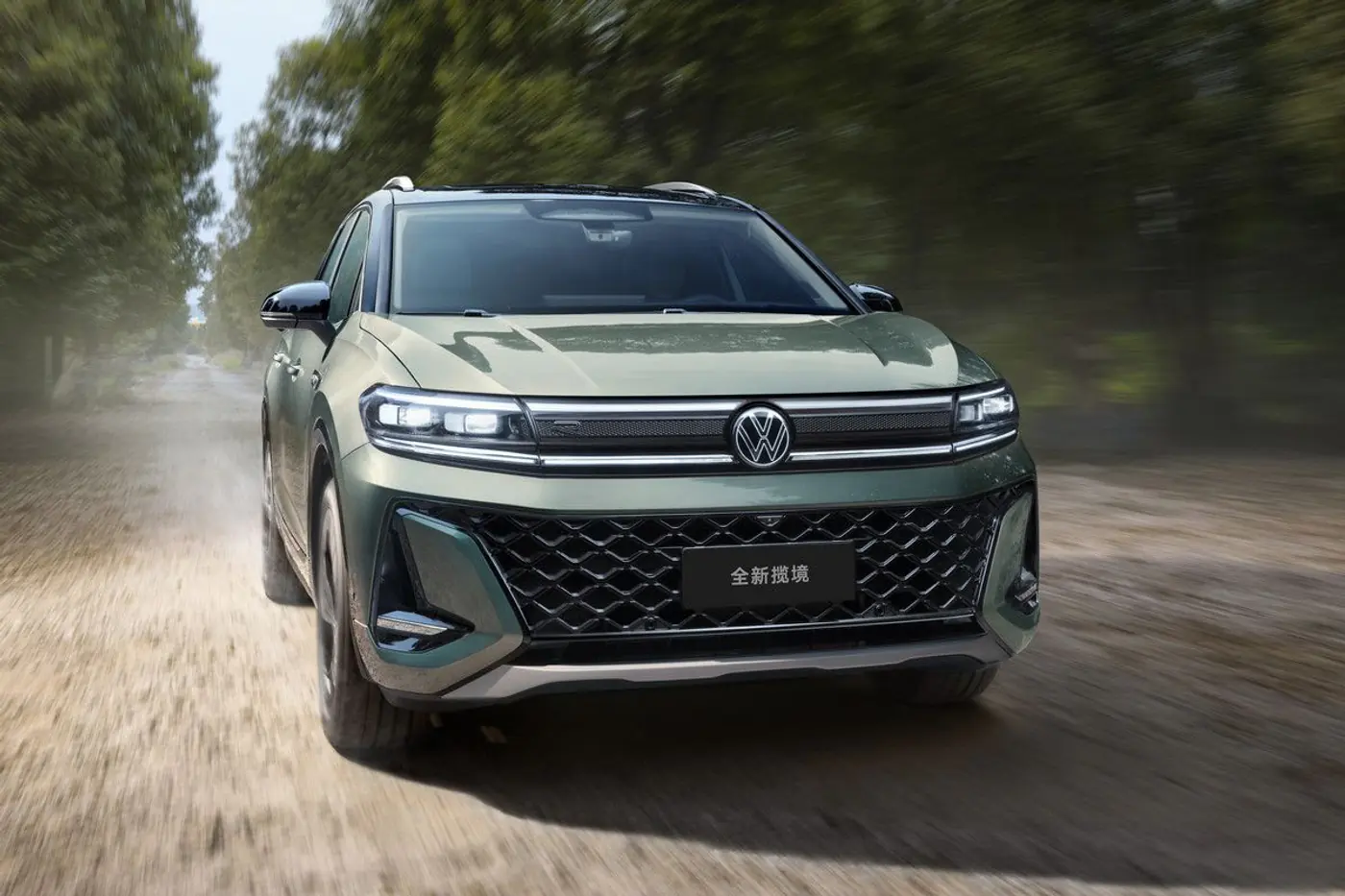 Шанхайский экспресс: «немцы» и «японцы» на выставке Auto Shanghai 2025