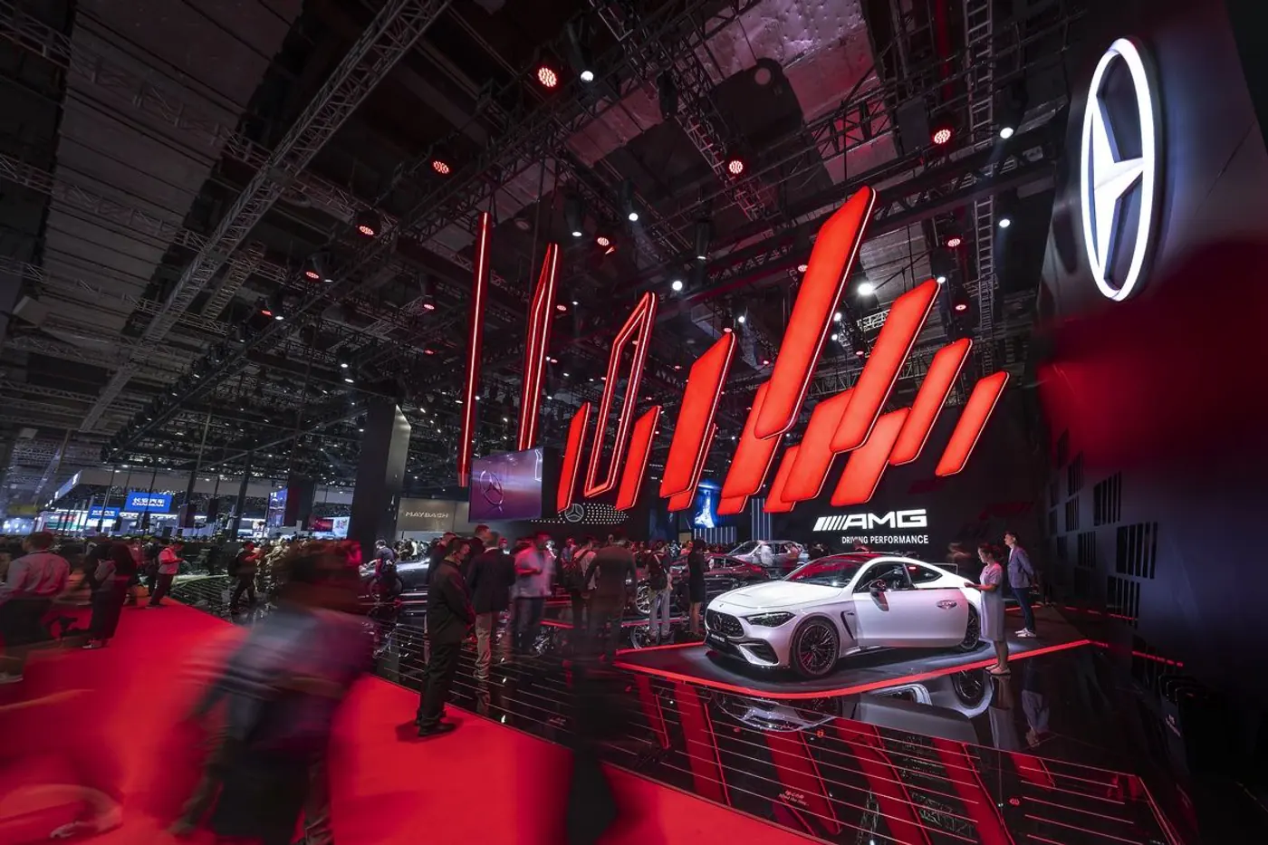 Шанхайский экспресс: «немцы» и «японцы» на выставке Auto Shanghai 2025