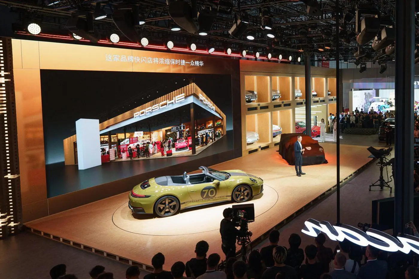 Шанхайский экспресс: «немцы» и «японцы» на выставке Auto Shanghai 2025