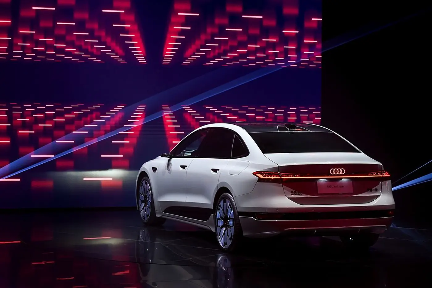 Шанхайский экспресс: «немцы» и «японцы» на выставке Auto Shanghai 2025