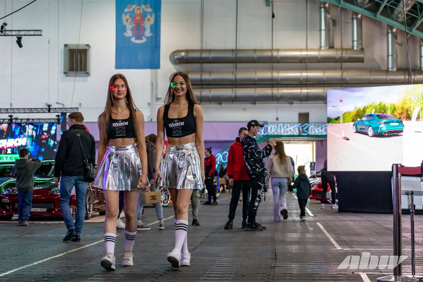 Гиперпространство на «Тачки Cyber»: в Минске открылась выставка на 150 машин