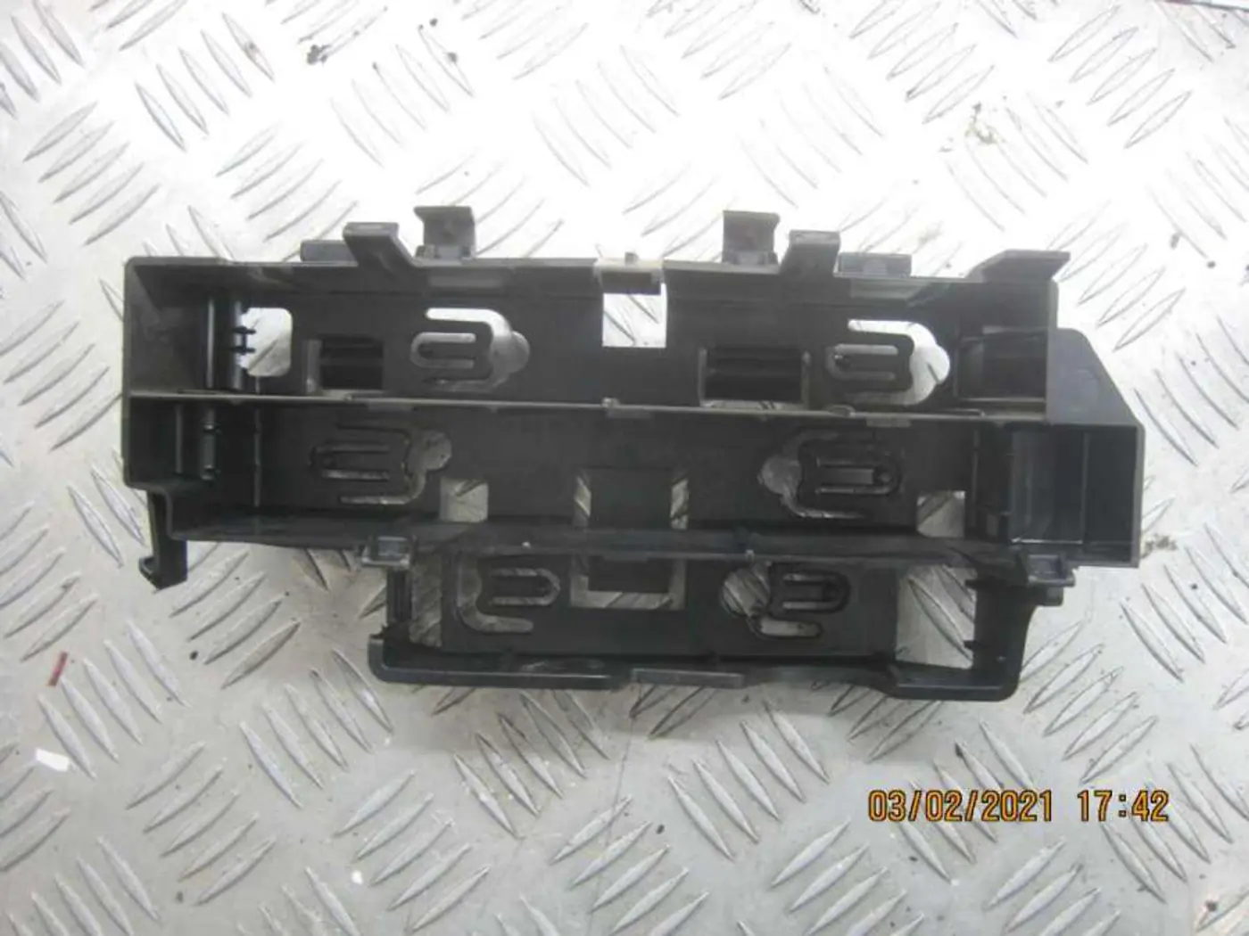 Блок реле к BMW X3 2012