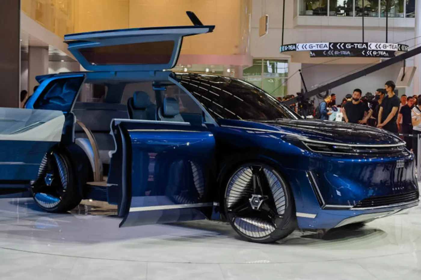 Гибридный Geely Galaxy Starship 9 замечен в Китае во время дорожных испытаний