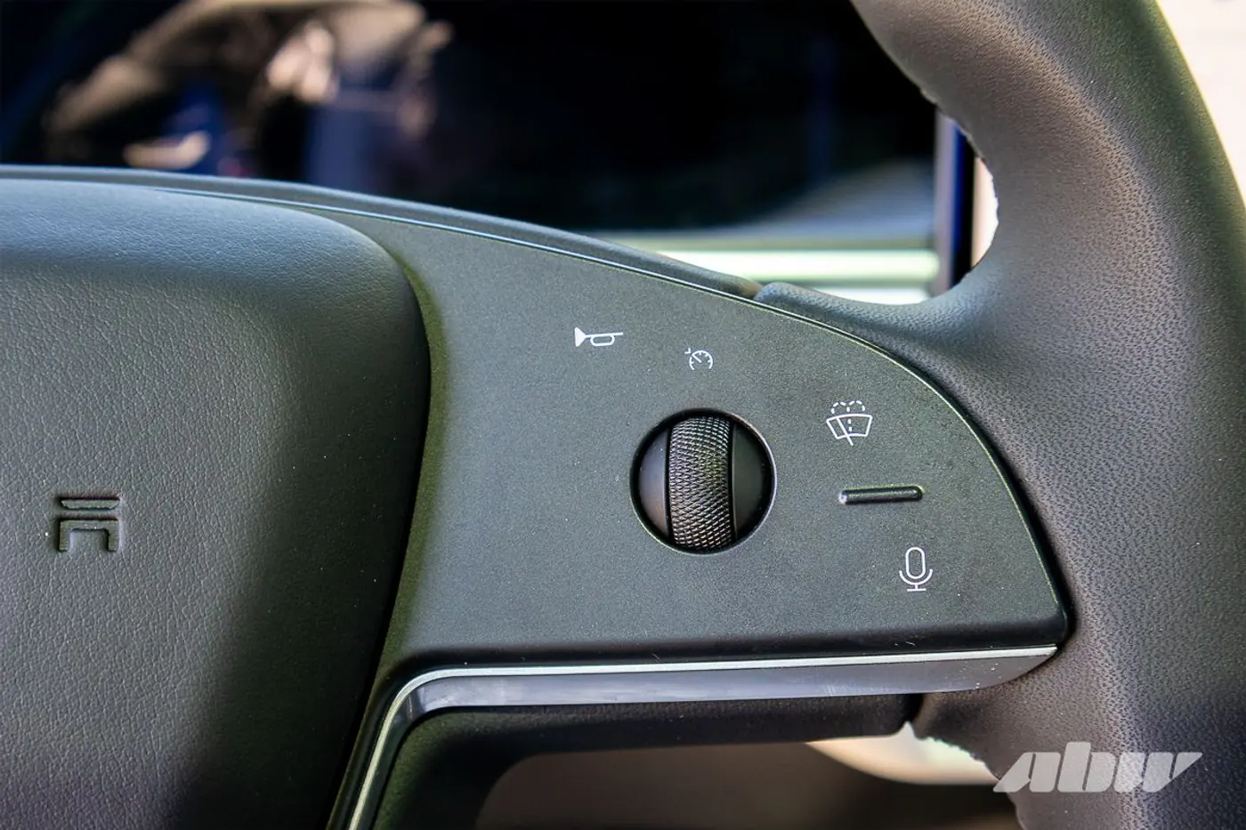 Искажатель реальности: тест Tesla Model X Plaid с пробегом