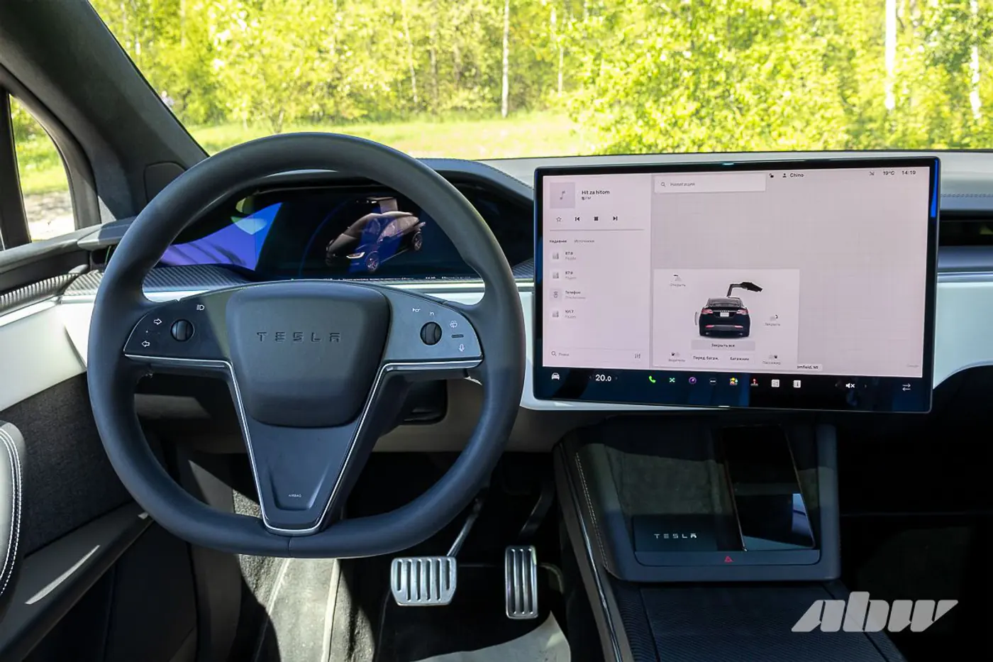 Искажатель реальности: тест Tesla Model X Plaid с пробегом