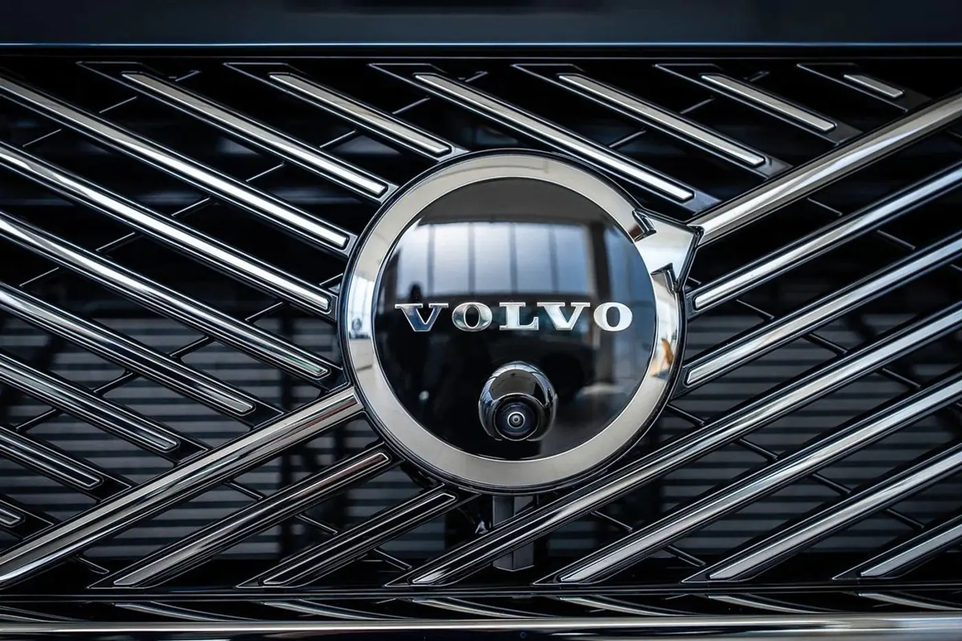 Volvo возвращается в Беларусь: в страну приехал новый Volvo XC90