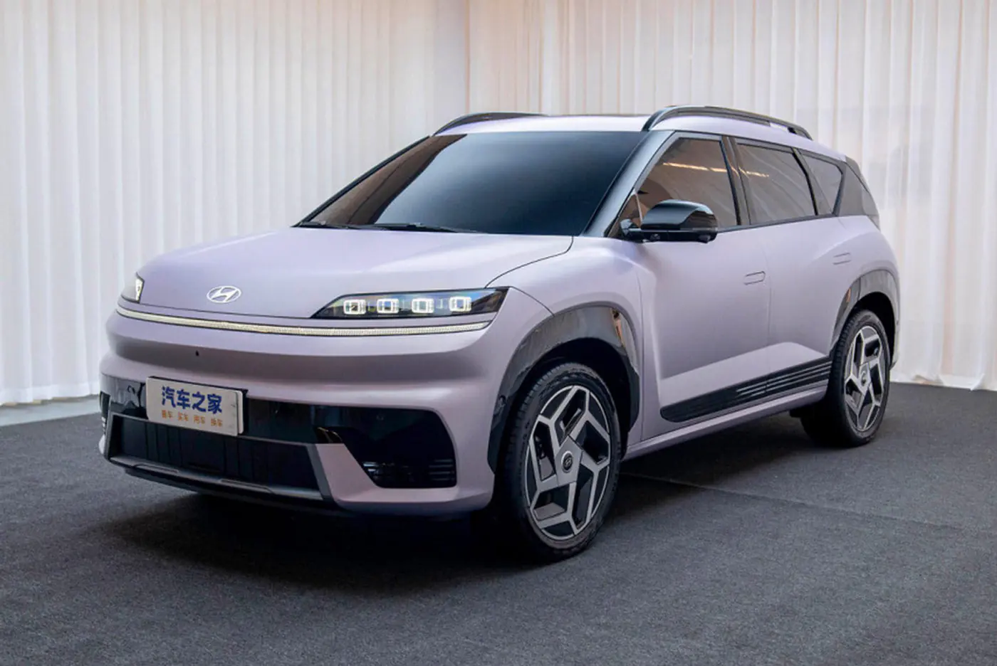 Beijing Hyundai представила первую модель – электрокроссовер Elexio
