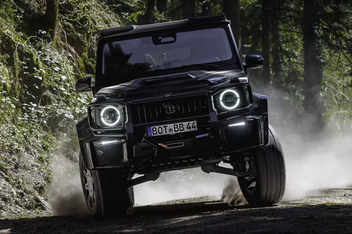 G-класс встал на цыпочки: представлен внедорожник Brabus XL 800