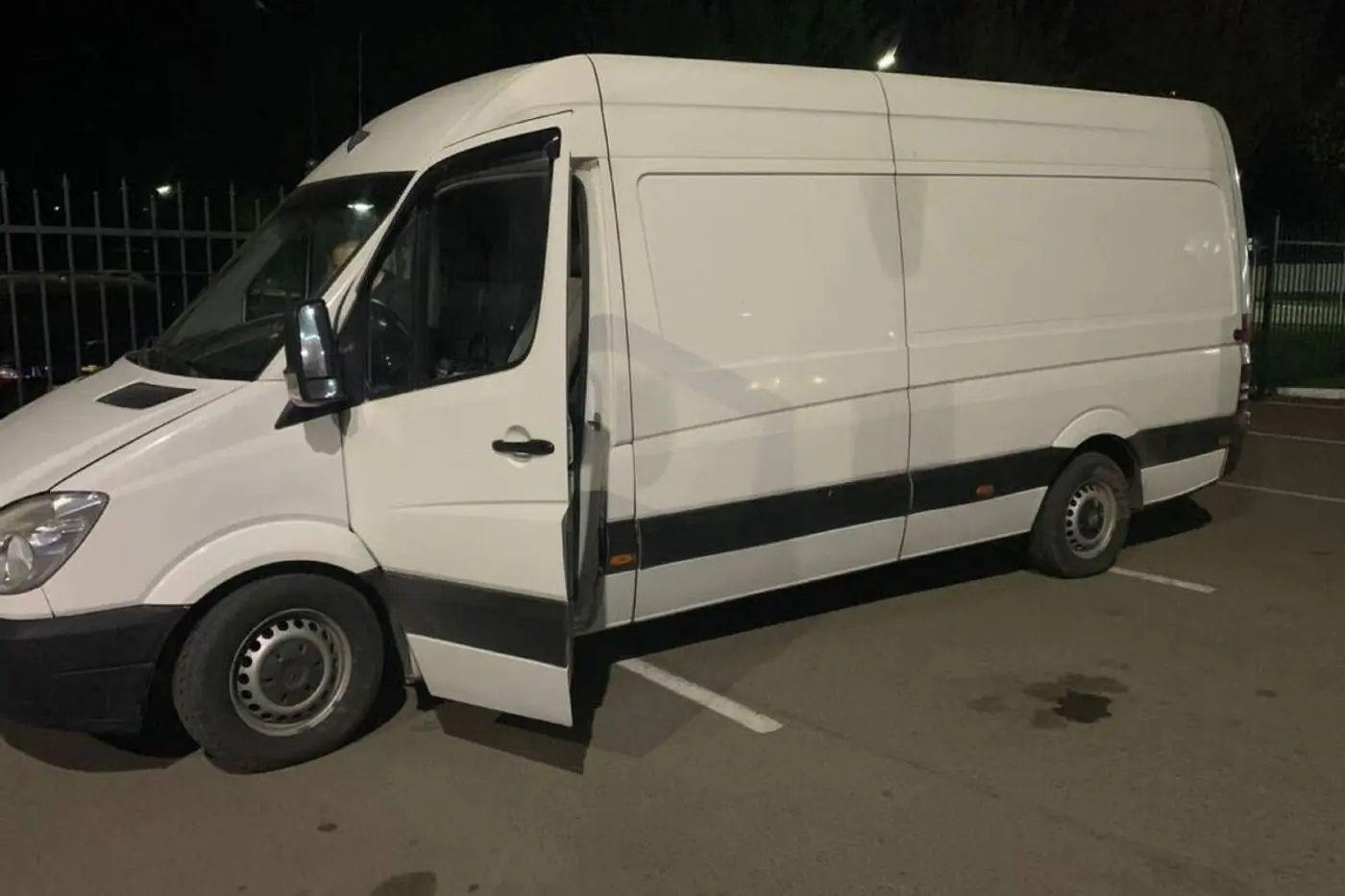 ‎В Борисовском районе задержали Mercedes-Benz Sprinter с 2.1 тонны цветмета