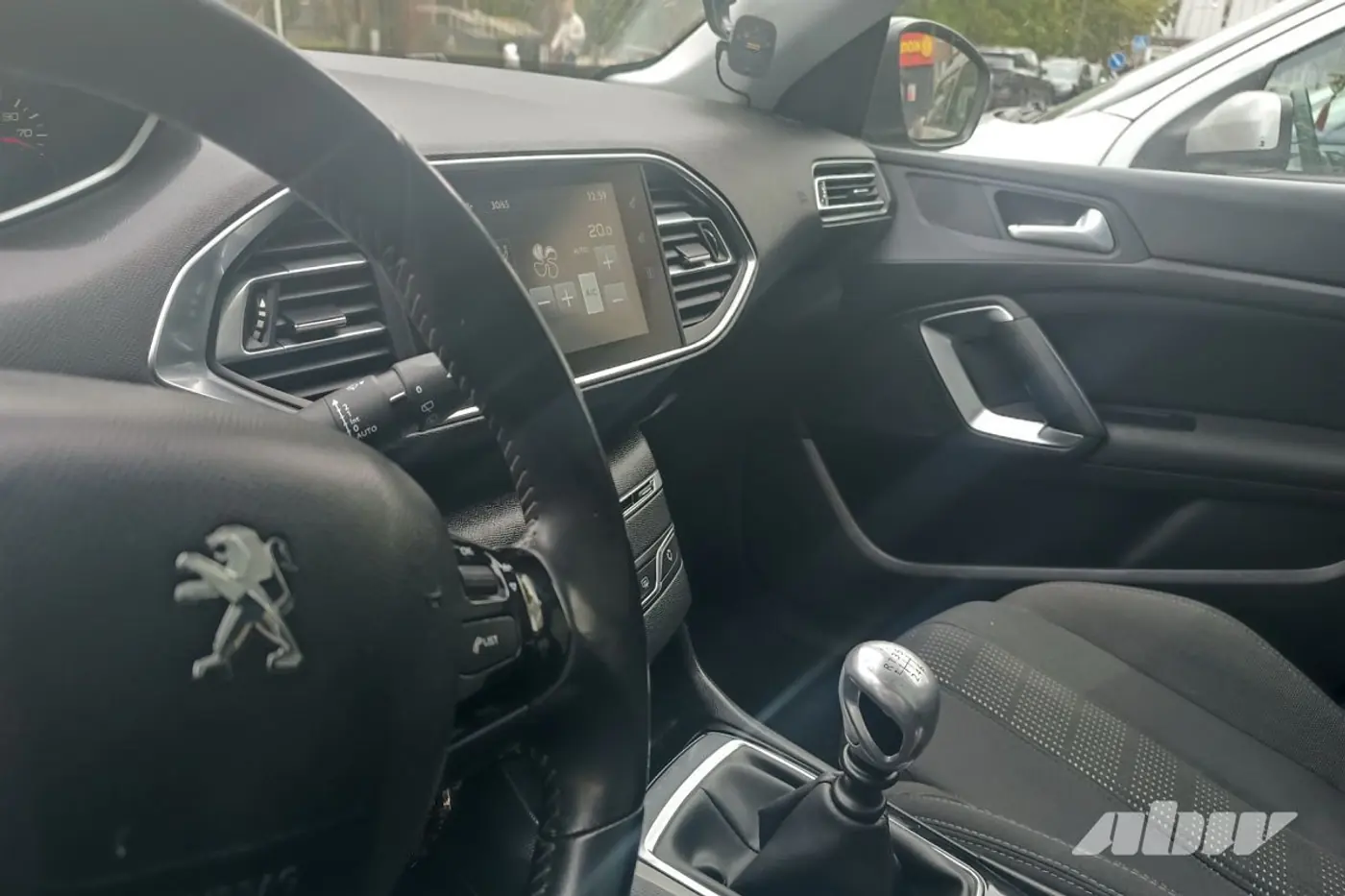 Проблемы, которые я создал себе сам: 5 лет и 80 000 км на Peugeot 308