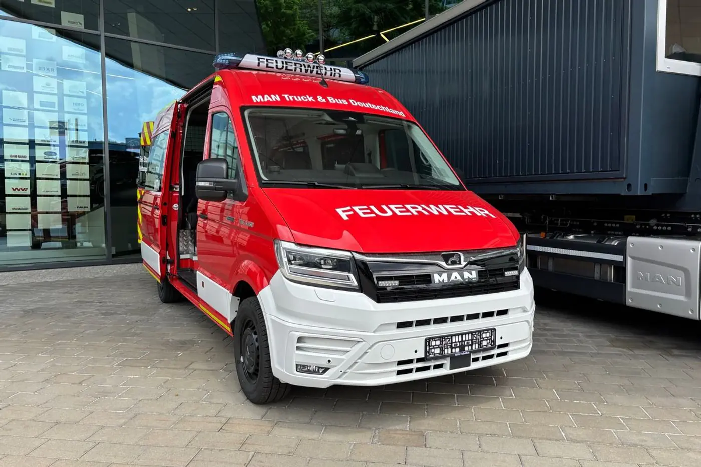 MAN продемонстрировал новые спецавтомобили на выставке RETTmobil 2025