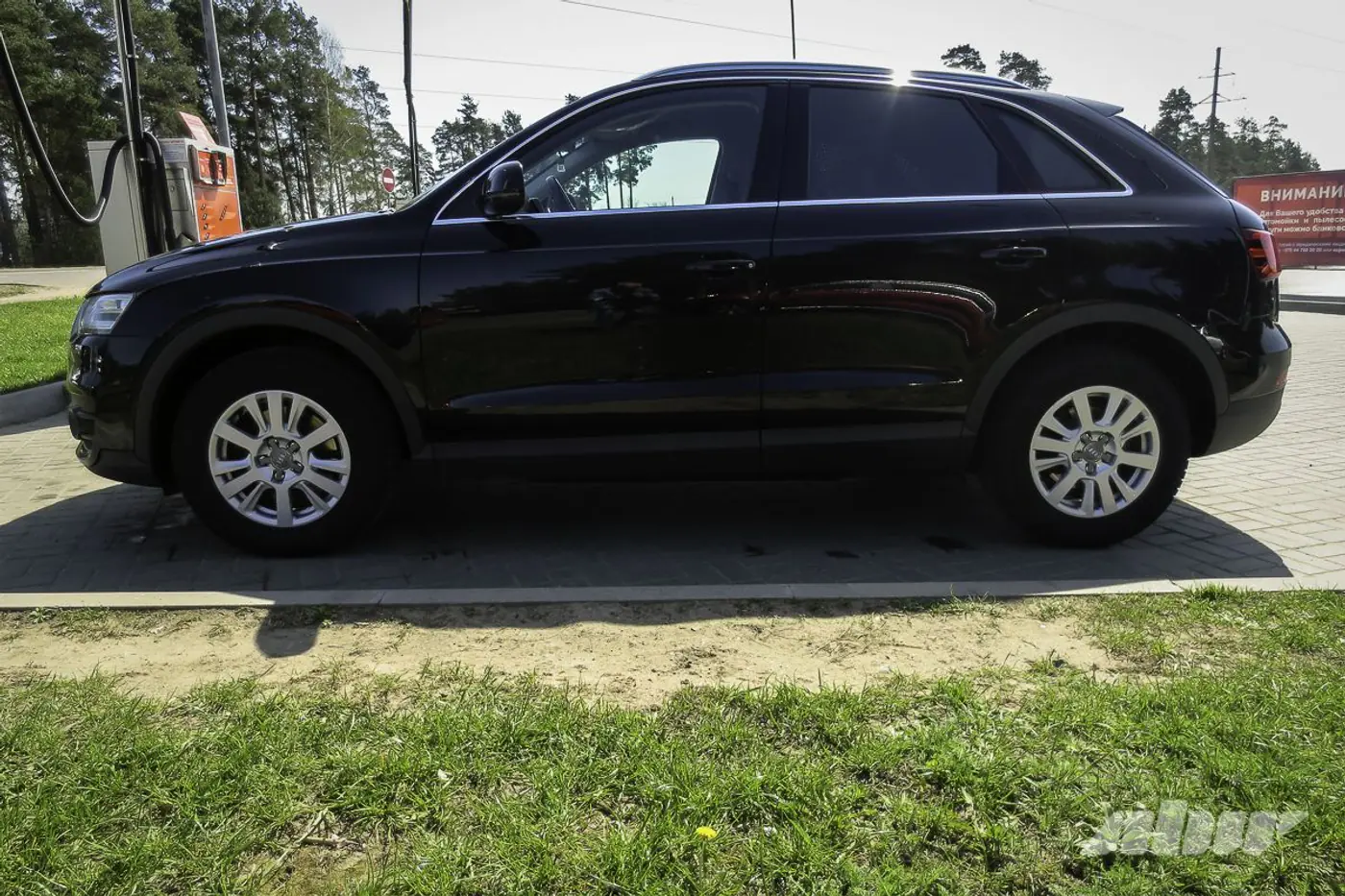 Audi_Q3_сбоку