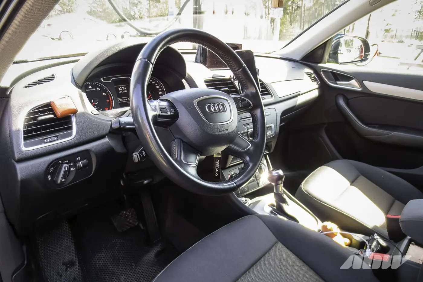 Audi_Q3_руль