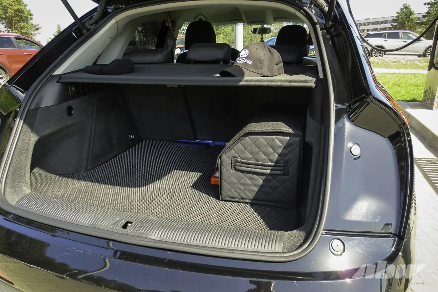 Audi_Q3_багажник
