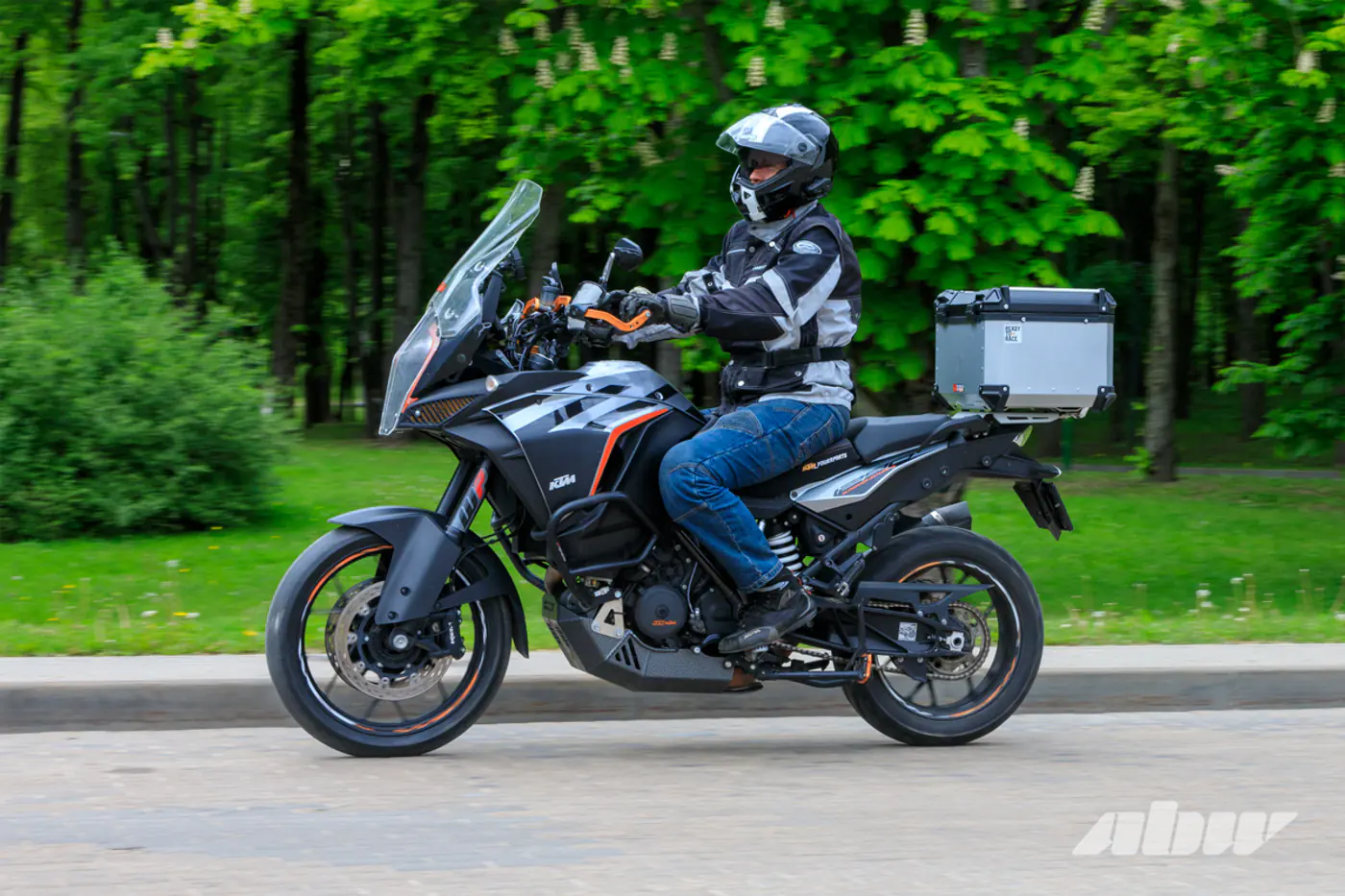 «Думал, ломучая и непонятная техника». Отзыв о мотоцикле KTM 1290 Super Adventure S из США