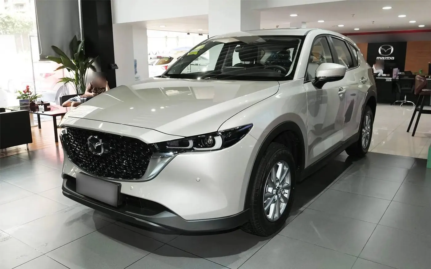 На некоторые модели Mazda в России действует заводская гарантия