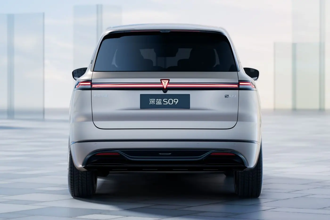 Changan вывела на рынок большой кроссовер Deepal S09