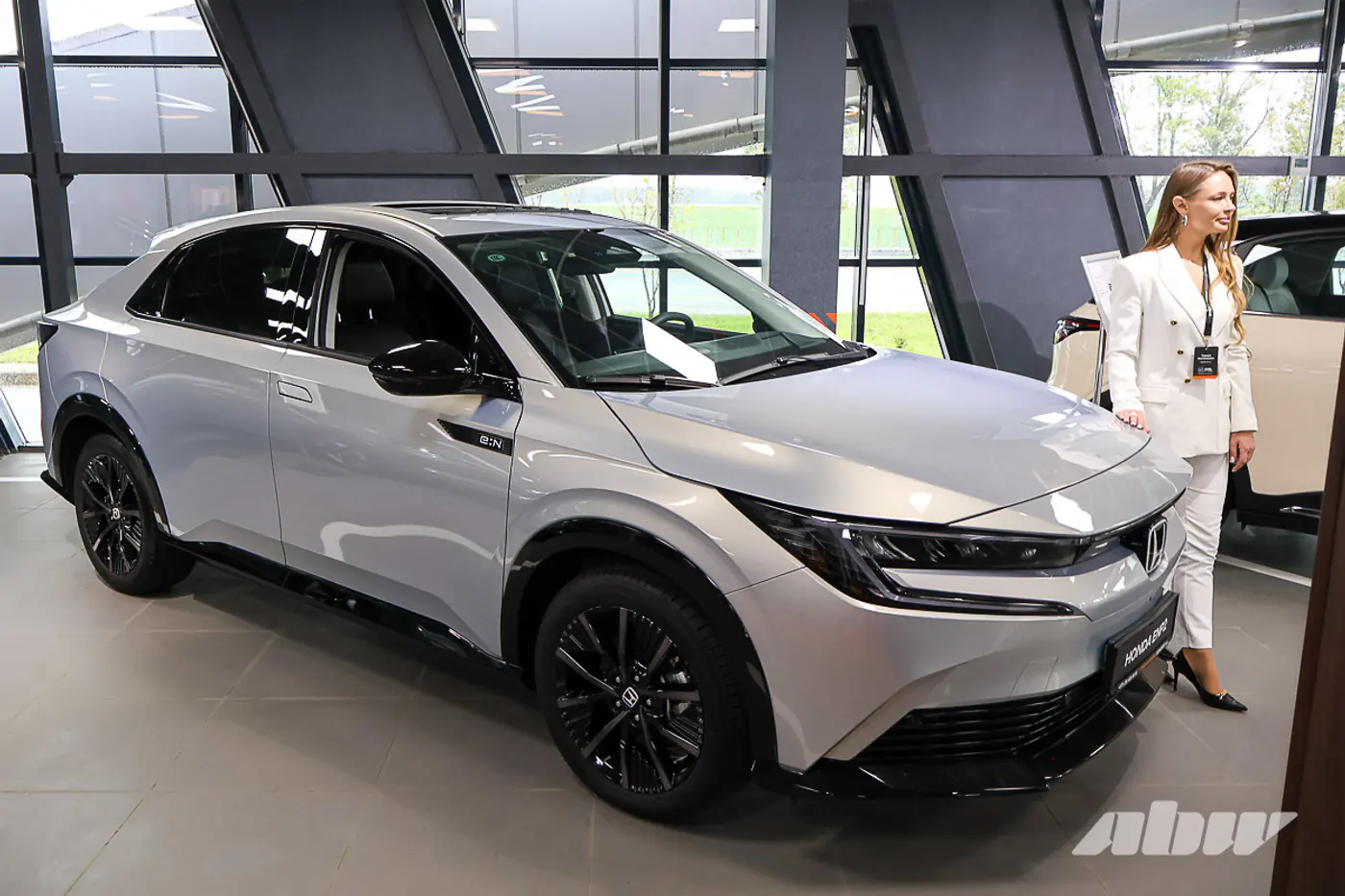 В Минске презентовали новый шоурум китайских автомобилей и представили условия гарантии