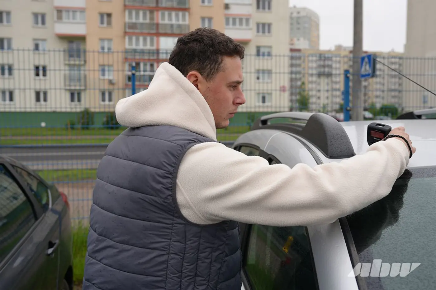 Автоподборщик или ИИ: кто лучше справится с подбором машины?