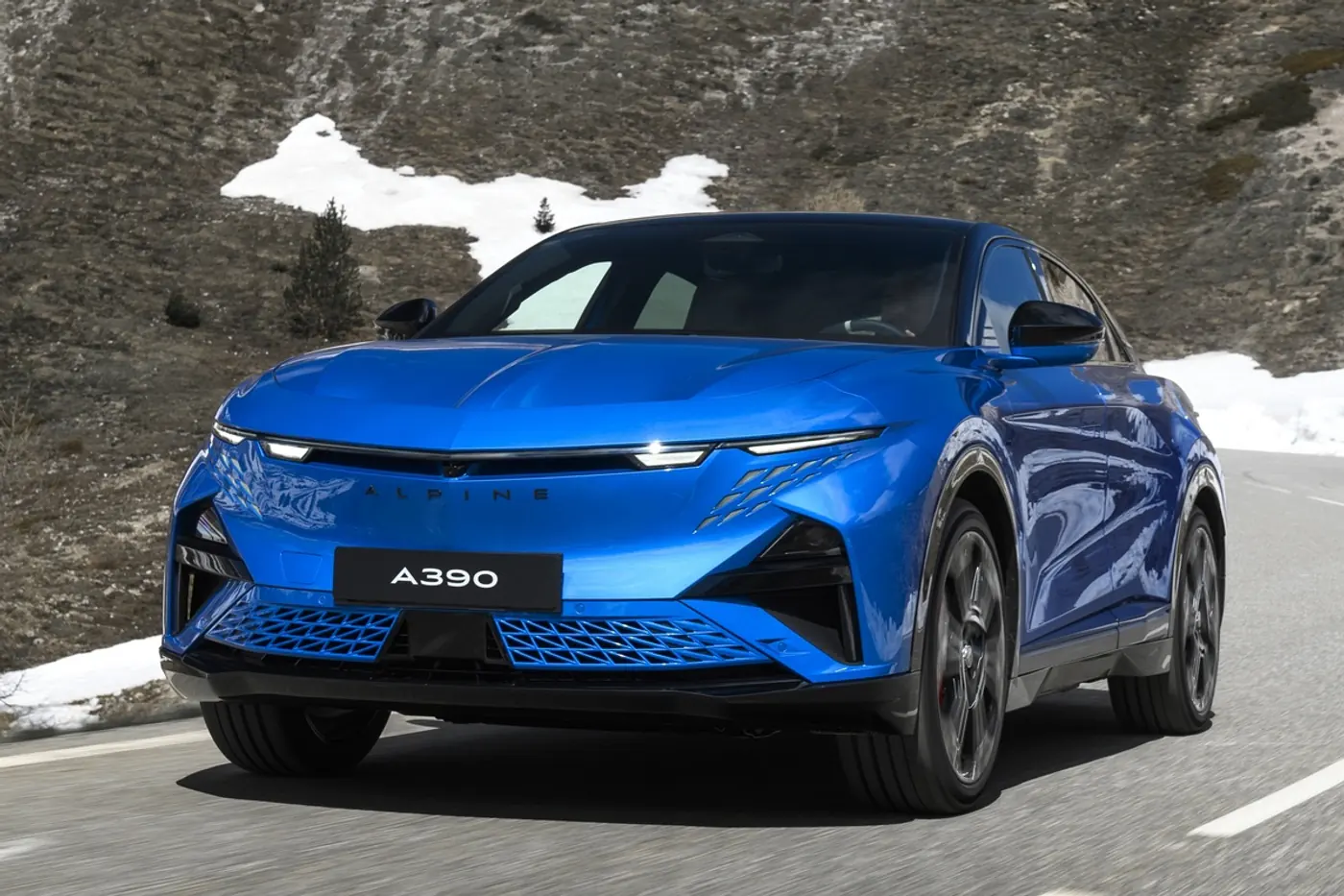 Alpine представила электрический кроссовер A390