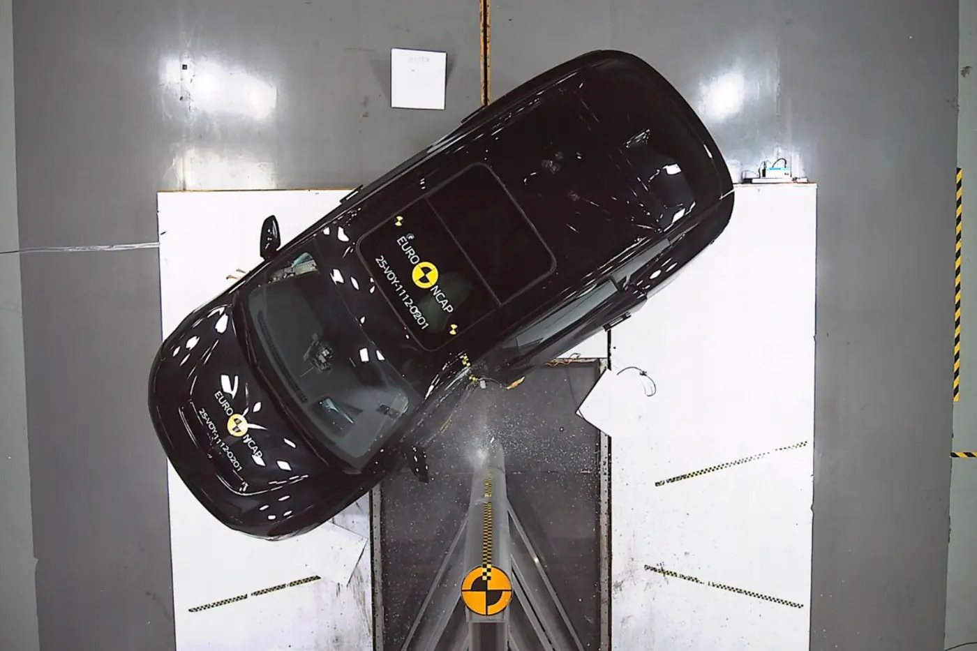 Названы результаты Voyah Courage в краш-тесте Euro NCAP