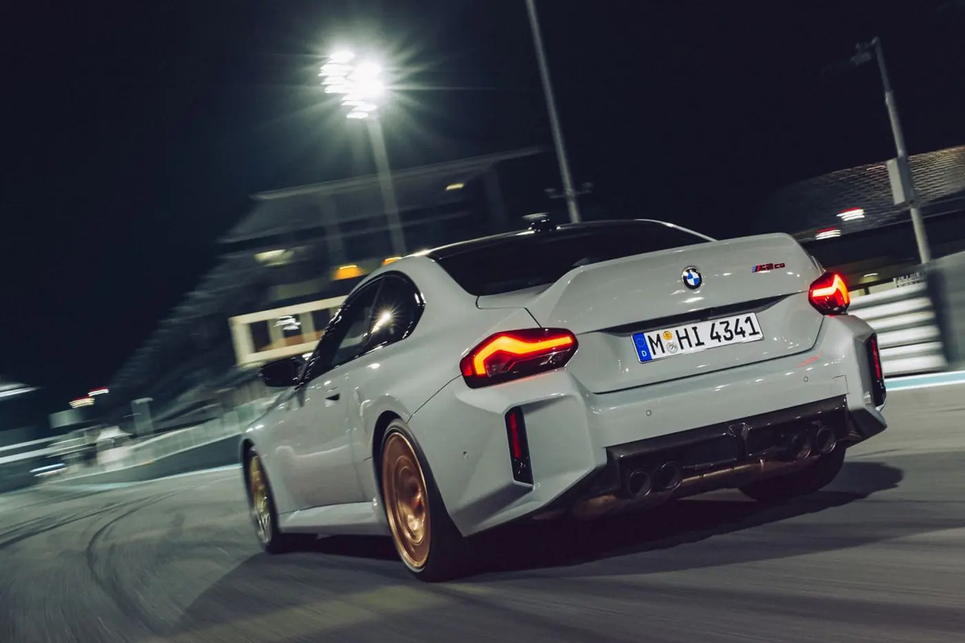 Новое купе BMW M2 CS: самое «драйверское» в семействе